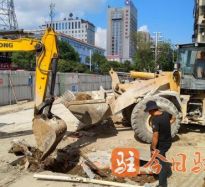 妈妈大B操网高温下的坚守｜道路建设者用汗水铺就畅通路